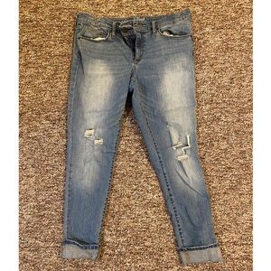 Universal Thread mom jeans